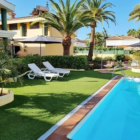 Villa Golf Court *