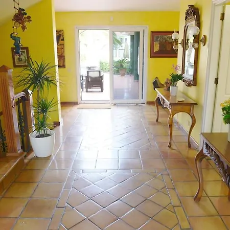 Golf Court Villa