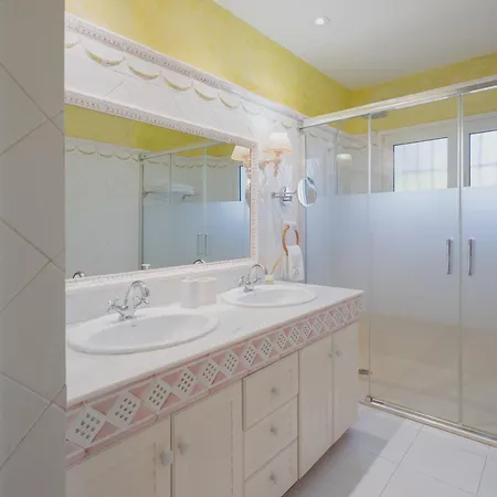 Golf Court מספאלומס