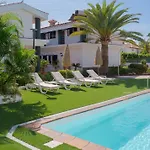 Βίλα Golf Court *