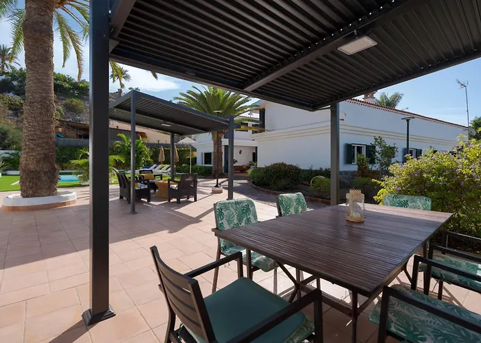 Golf Court Villa