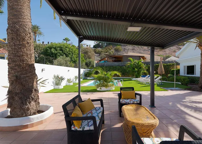 Golf Court Villa *