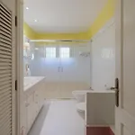 Villa Golf Court *
