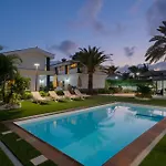 Villa Golf Court